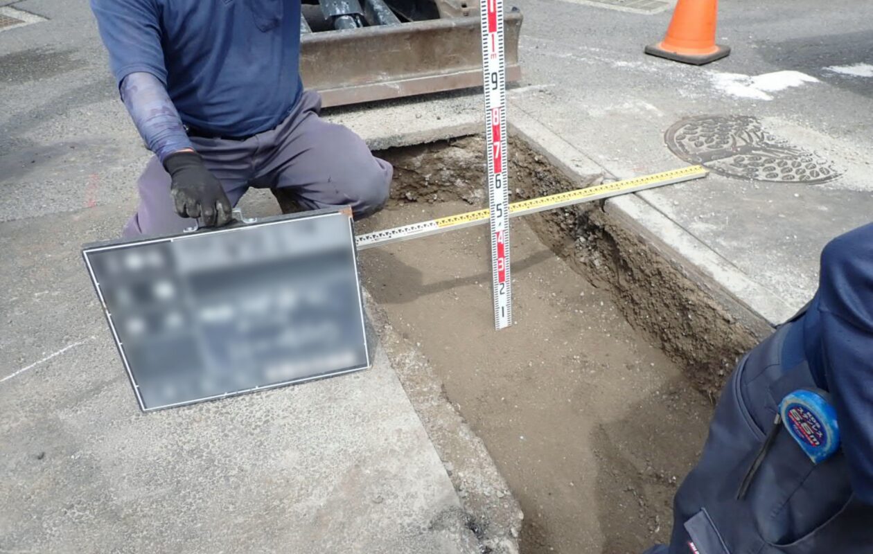 【施工事例】駐車場から住宅地へ。10世帯の暮らしを支える水道工事